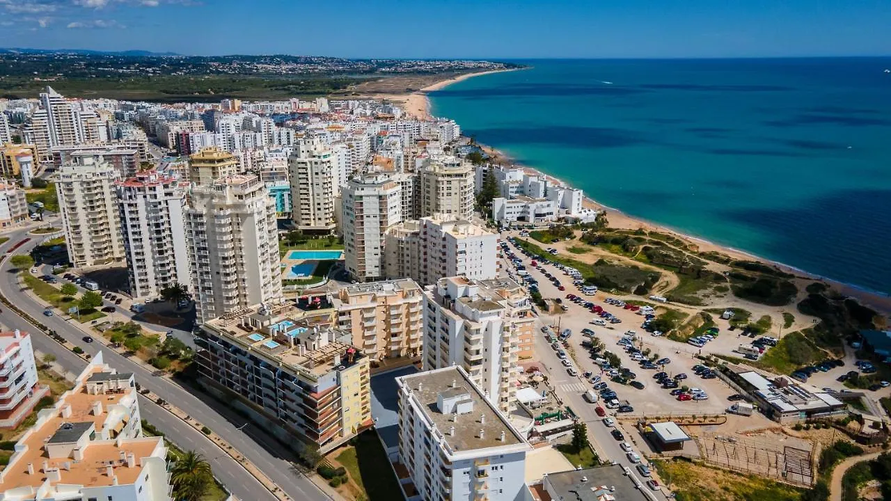 Magnificent 2Bdr Apartment W/ Ac & Pool - 2Min From Beach - By Lovelystay Armacao de Pera 0*,