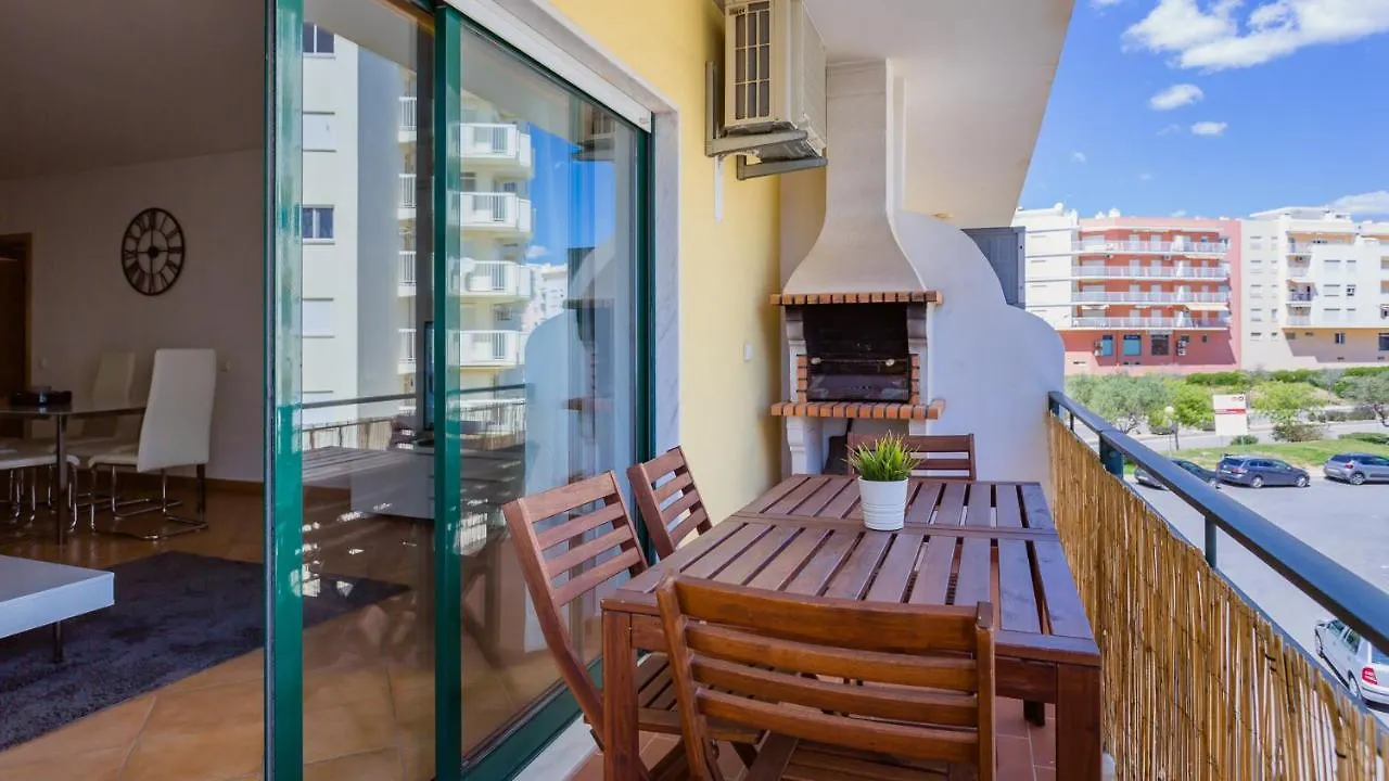 Magnificent 2Bdr Apartment W/ Ac & Pool - 2Min From Beach - By Lovelystay Armacao de Pera