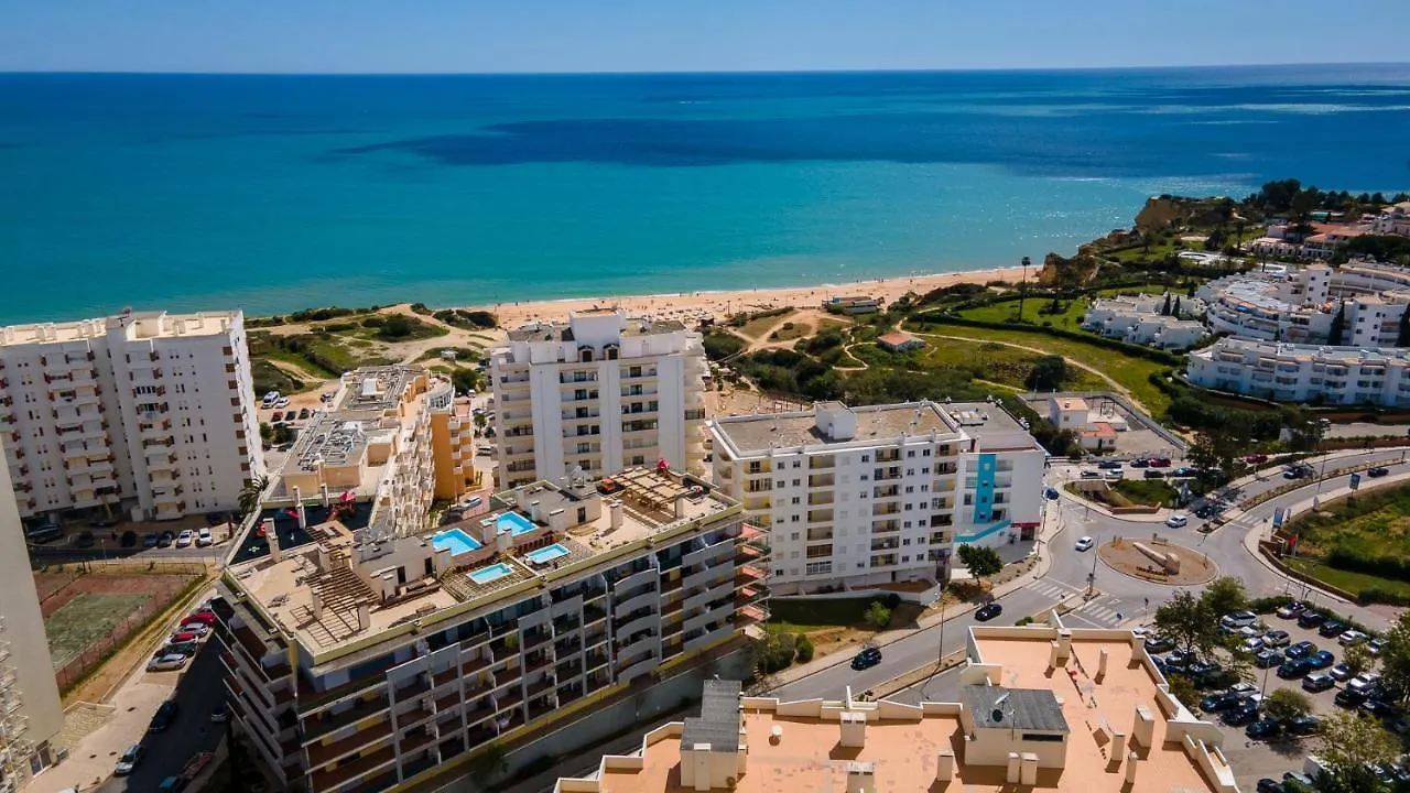 Magnificent 2Bdr Apartment W/ Ac & Pool - 2Min From Beach - By Lovelystay Armação de Pêra