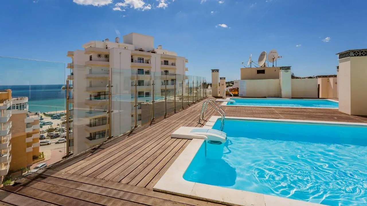 Magnificent 2Bdr Apartment W/ Ac & Pool - 2Min From Beach - By Lovelystay Armação de Pêra